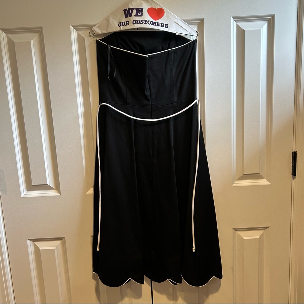 White House Black Market Women’s Dress - Picture 10 of 12
